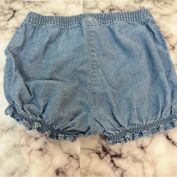 Carters 18mos panty-shorts - Picture 2 of 4